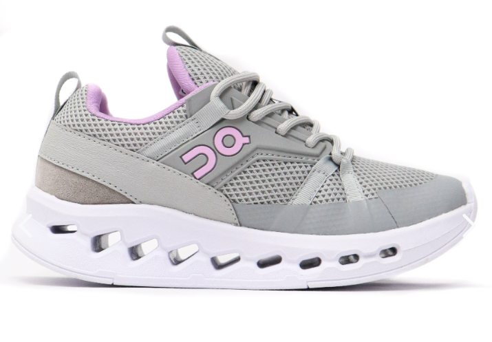 722 On Cloudsurfer 2