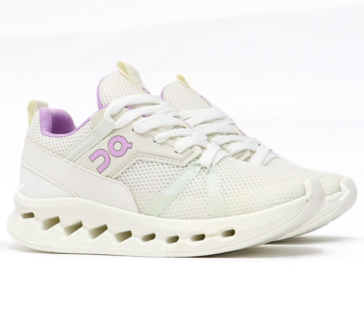 722 On Cloudsurfer 2