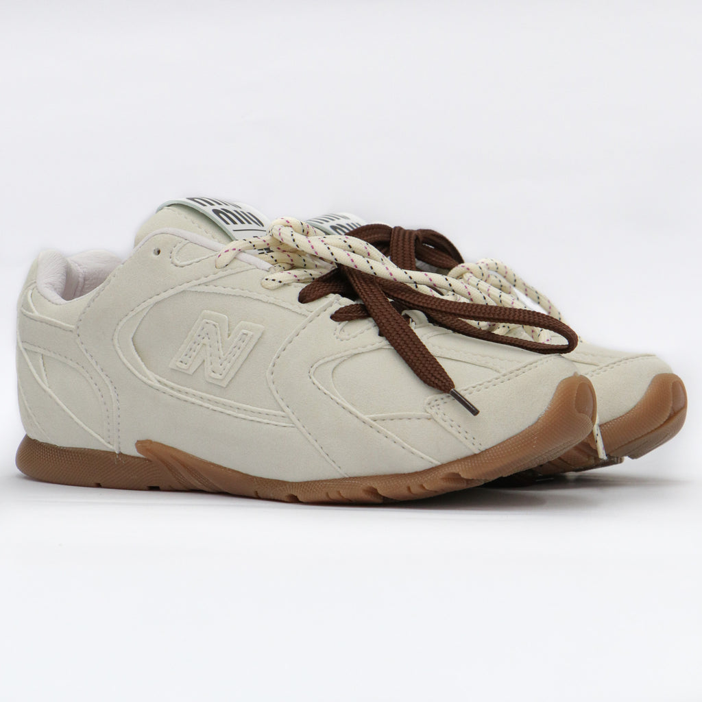 New Balanace Miu Miu