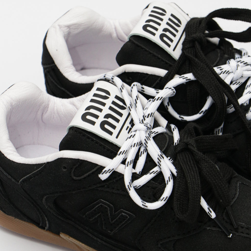 New Balanace Miu Miu